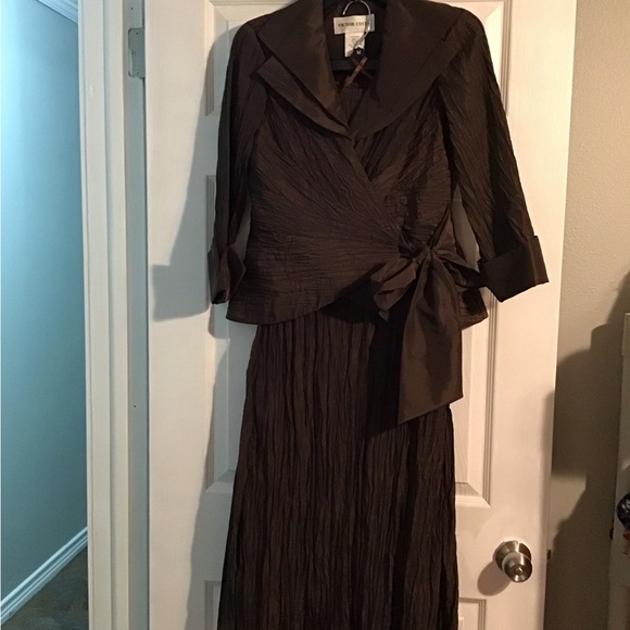 Victor Costa 2 pc skirt setcrinkle maxi vintage